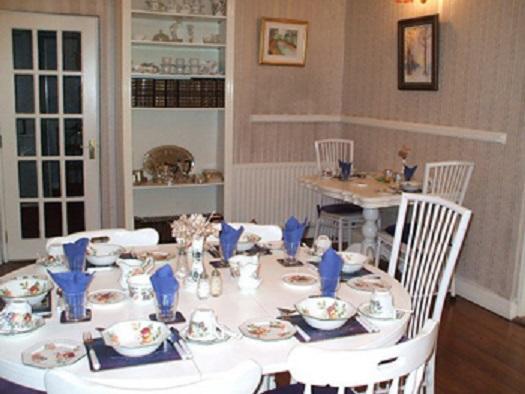 Chaplins Townhouse Bed & Breakfast Kilkenny Bagian luar foto