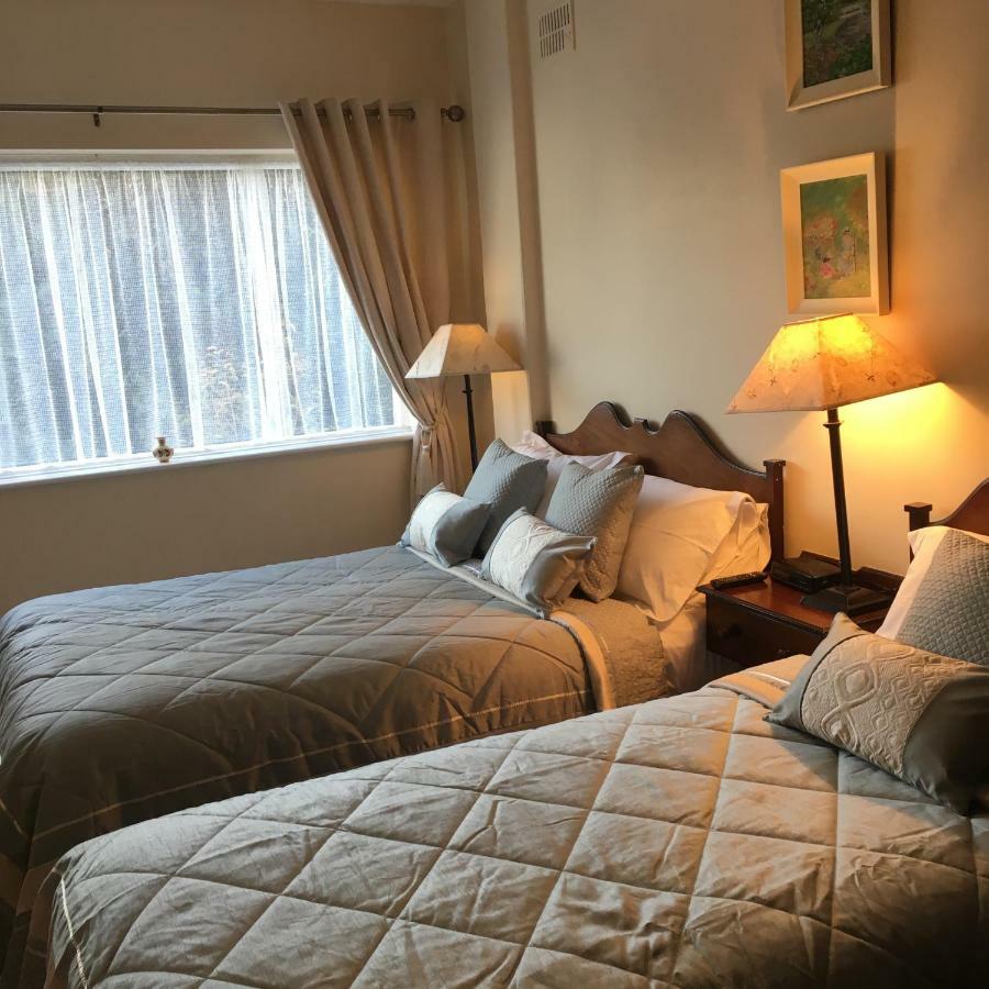 Chaplins Townhouse Bed & Breakfast Kilkenny Bagian luar foto